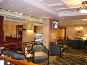 تور دبی هتل هالیدی این داون تاون - آژانس مسافرتی و هواپیمایی آفتاب ساحل آبی